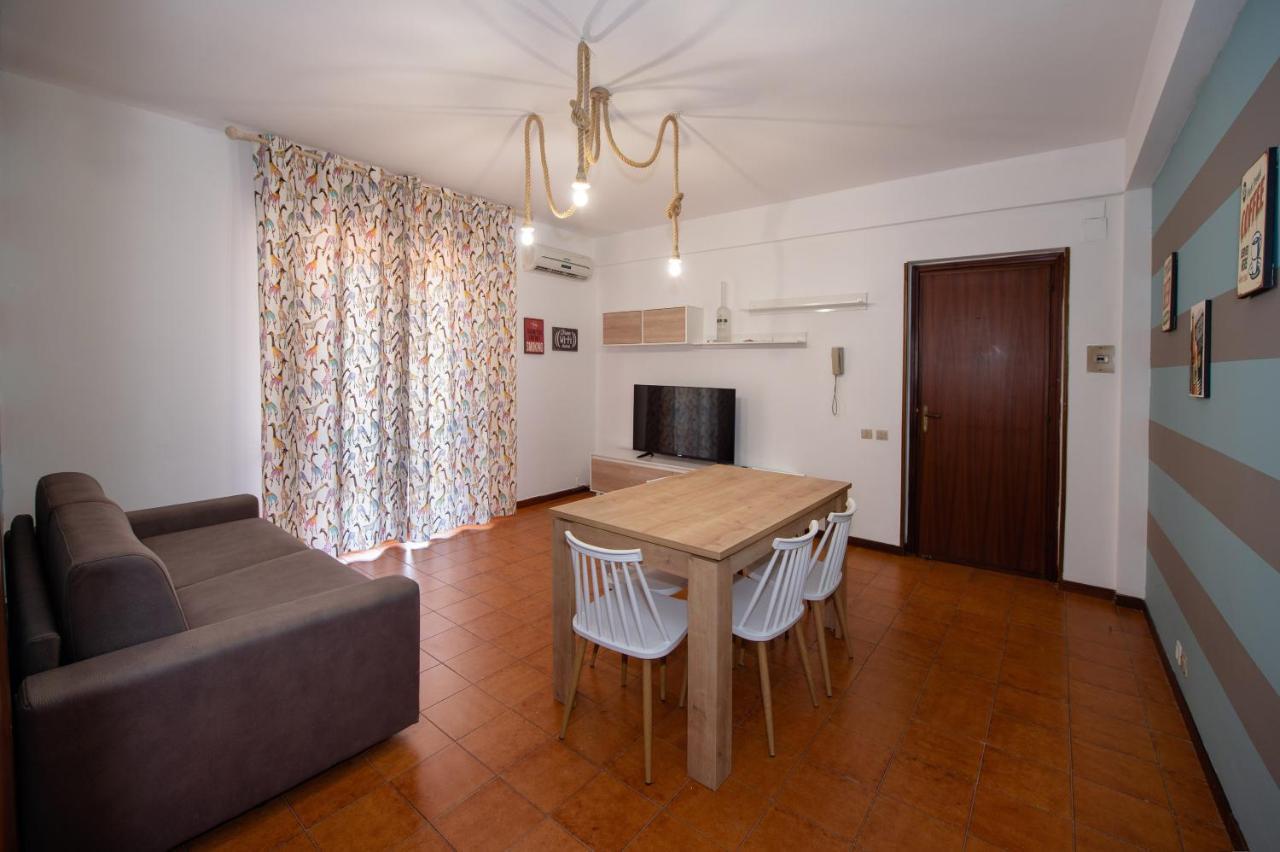 カステッランマーレ・デル・ゴルフォLa Casa Di Diddiアパートメント エクステリア 写真