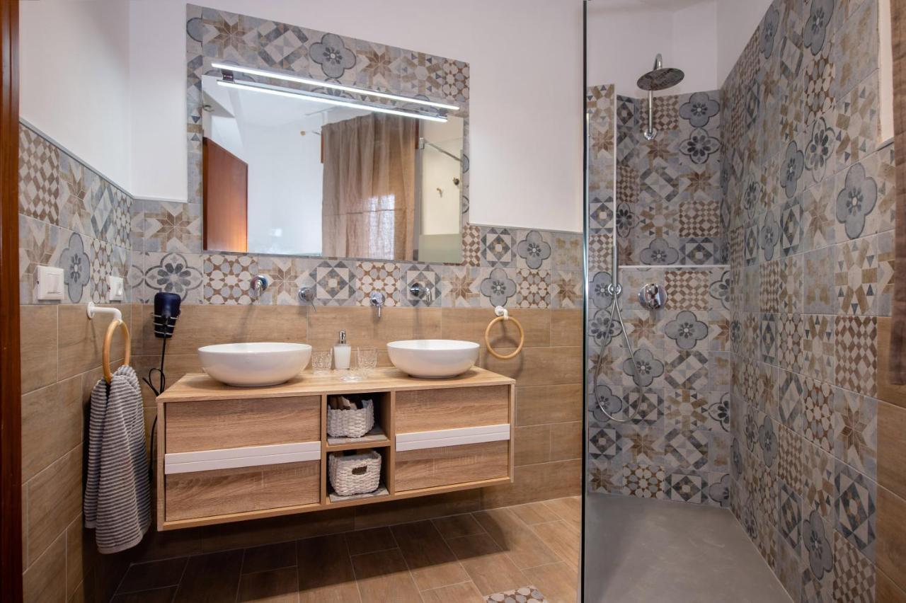カステッランマーレ・デル・ゴルフォLa Casa Di Diddiアパートメント エクステリア 写真
